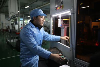 新春開工進行時|開特電子:600名工人全部返廠鼓足干勁忙生產,向新能源、智能網聯(lián)領域進軍